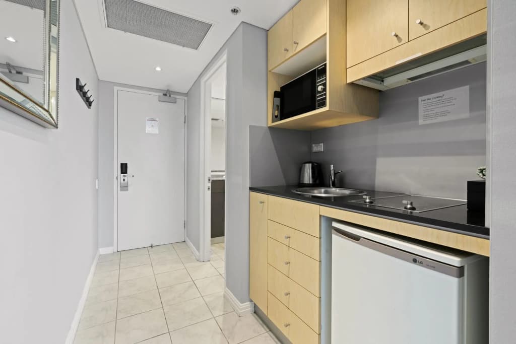Chic City Abode in Sydney - photo 12