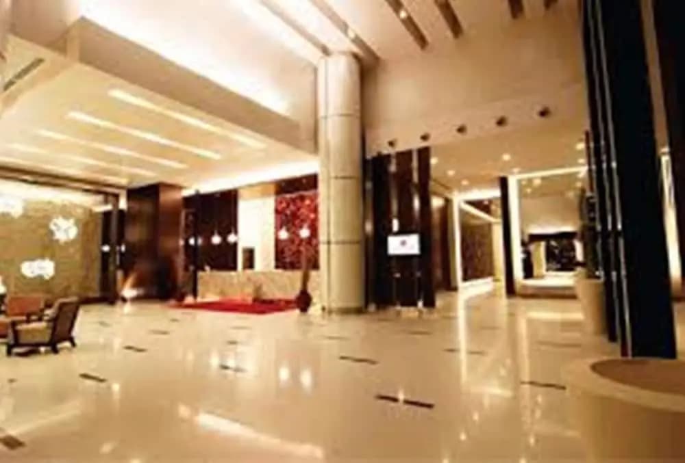 Swiss Garden Residence SS Suite - photo 2