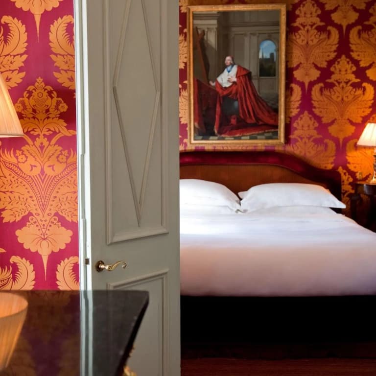 L'Hotel - photo 49