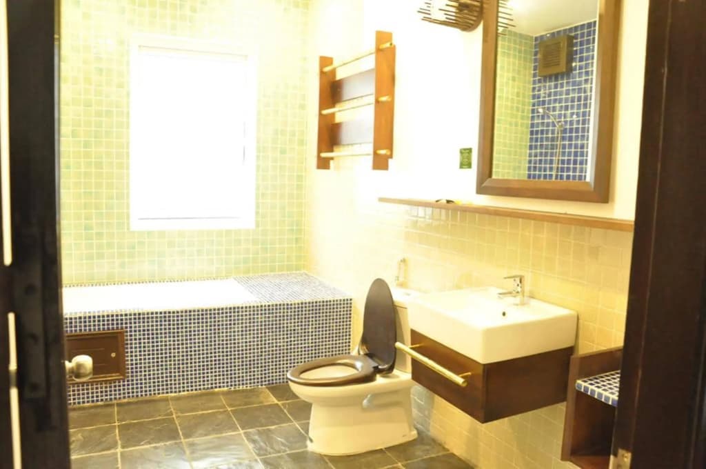 Cinnamon Cathedral Hotel - photo 10