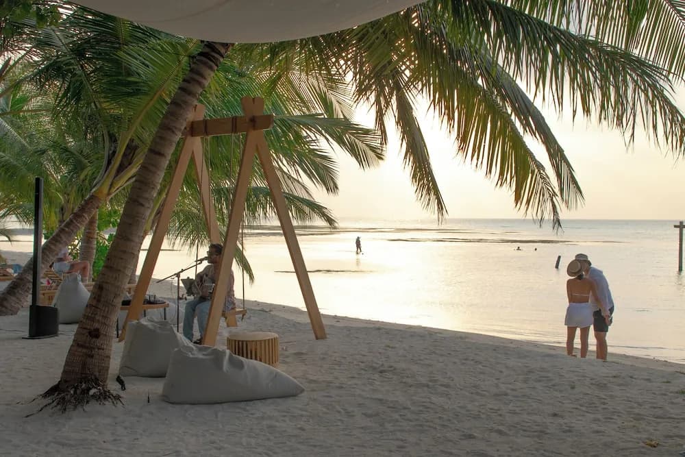 Stone Hotel Dhiffushi - photo 24