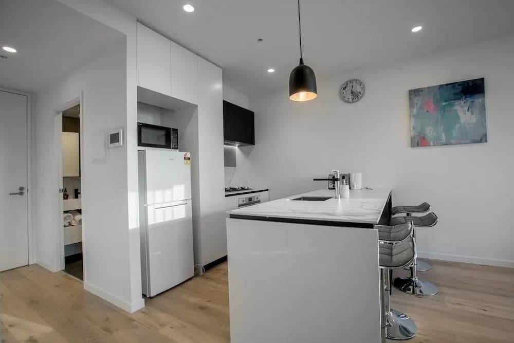 Brand New APT with Sea Views in Heart of St Kilda - photo 11