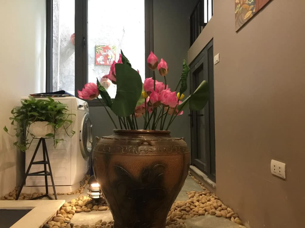 Unique Serviced Apartment - photo 12