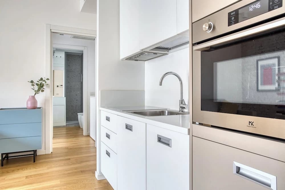 Modern Flat Near Historic Castle - photo 16