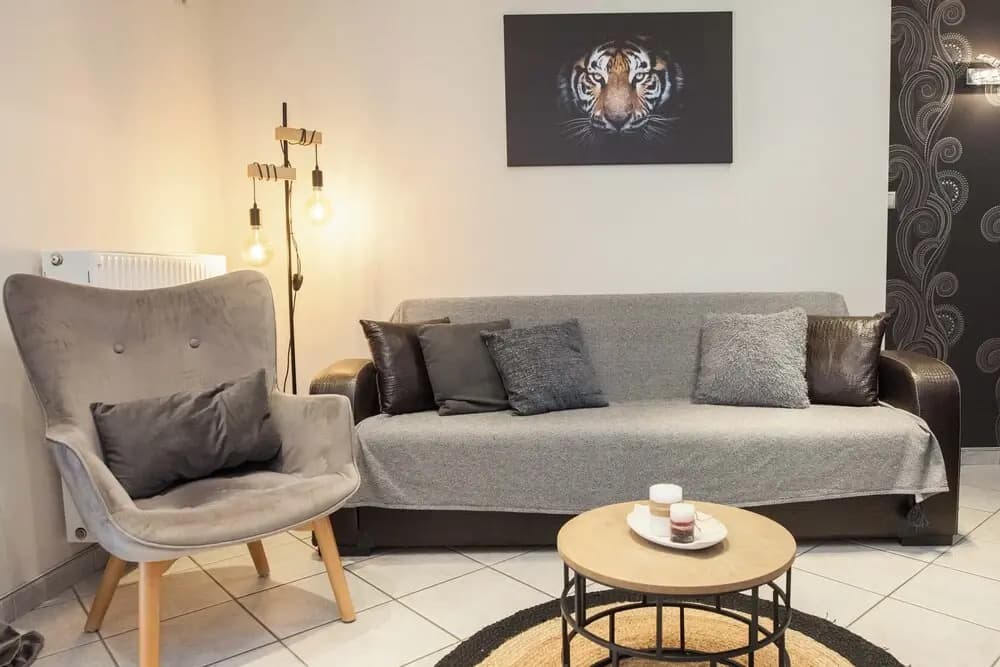 Elegant Spacious 2 Bd Apt in Petralona - photo 12
