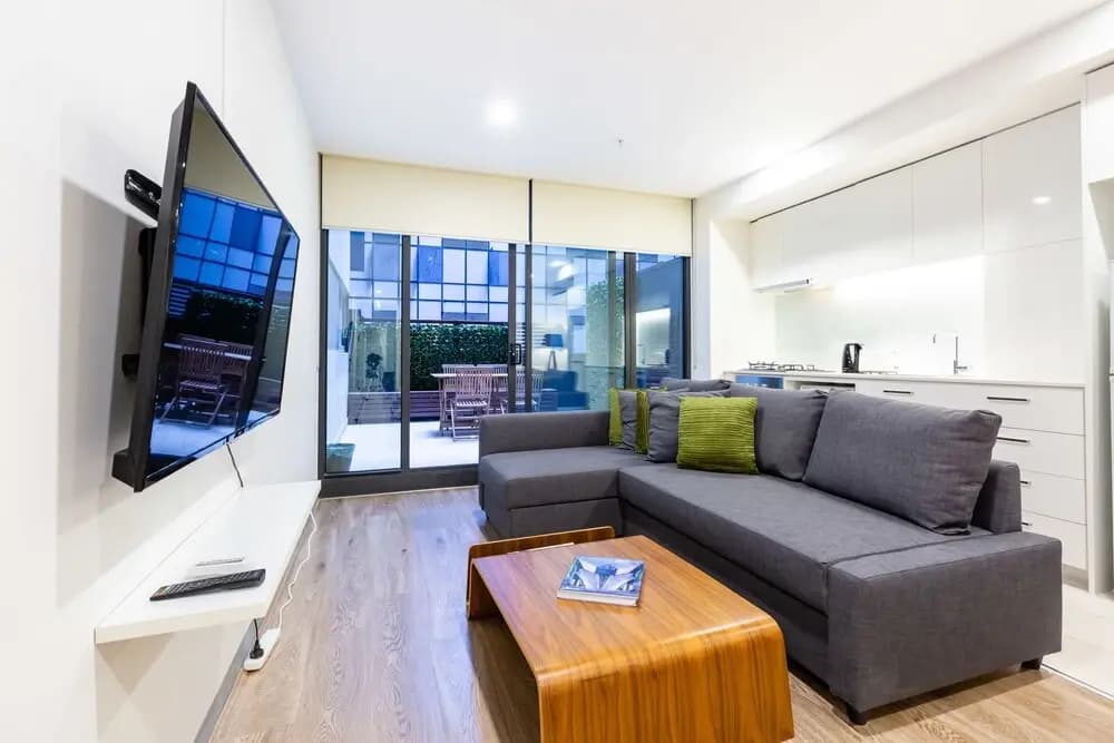 Raphael 2Bdr Carlton Apartment - photo 5