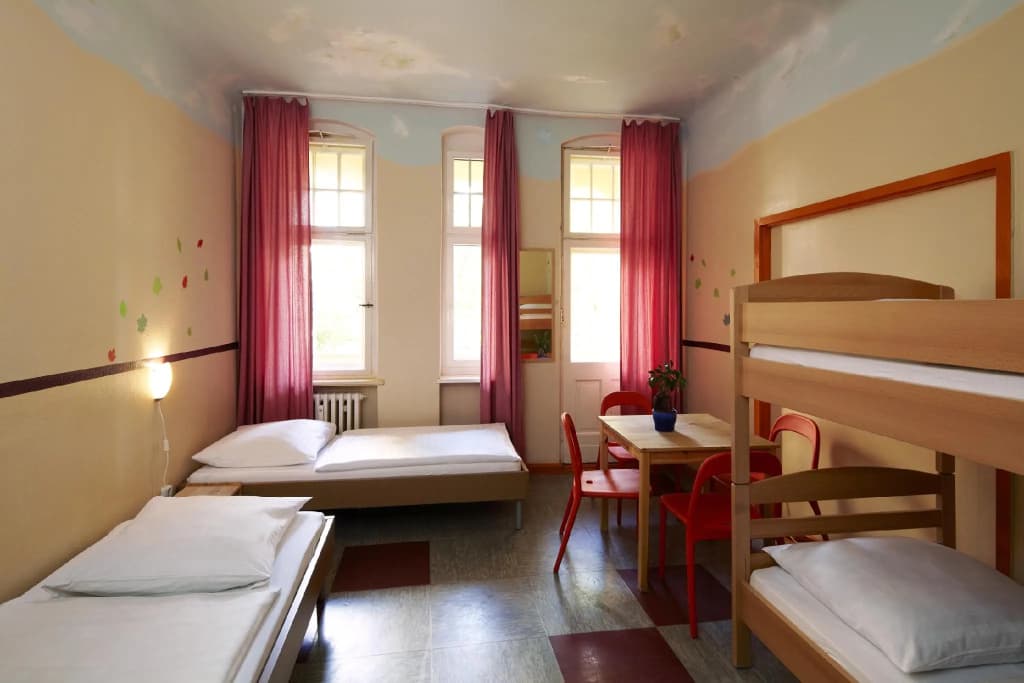 Three Little Pigs Hostel Berlin - photo 6
