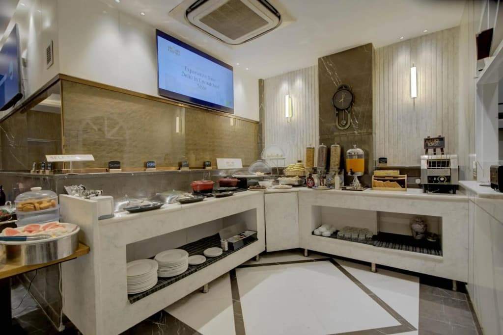 Hotel Delhi 55 @ New Delhi Railway Station - photo 20