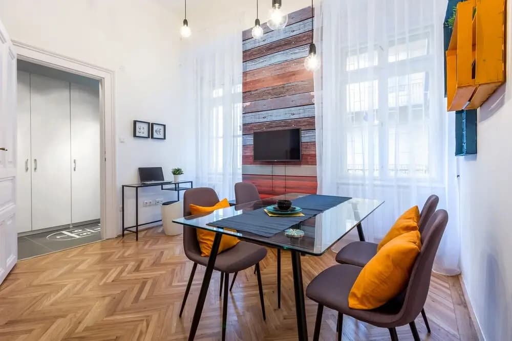 Oktober 6 6 Apartment - photo 4