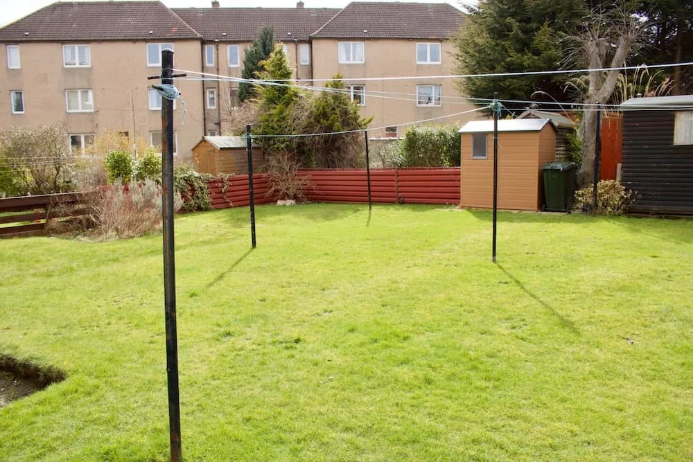 2 Bedroom Edinburgh Apartment - photo 6