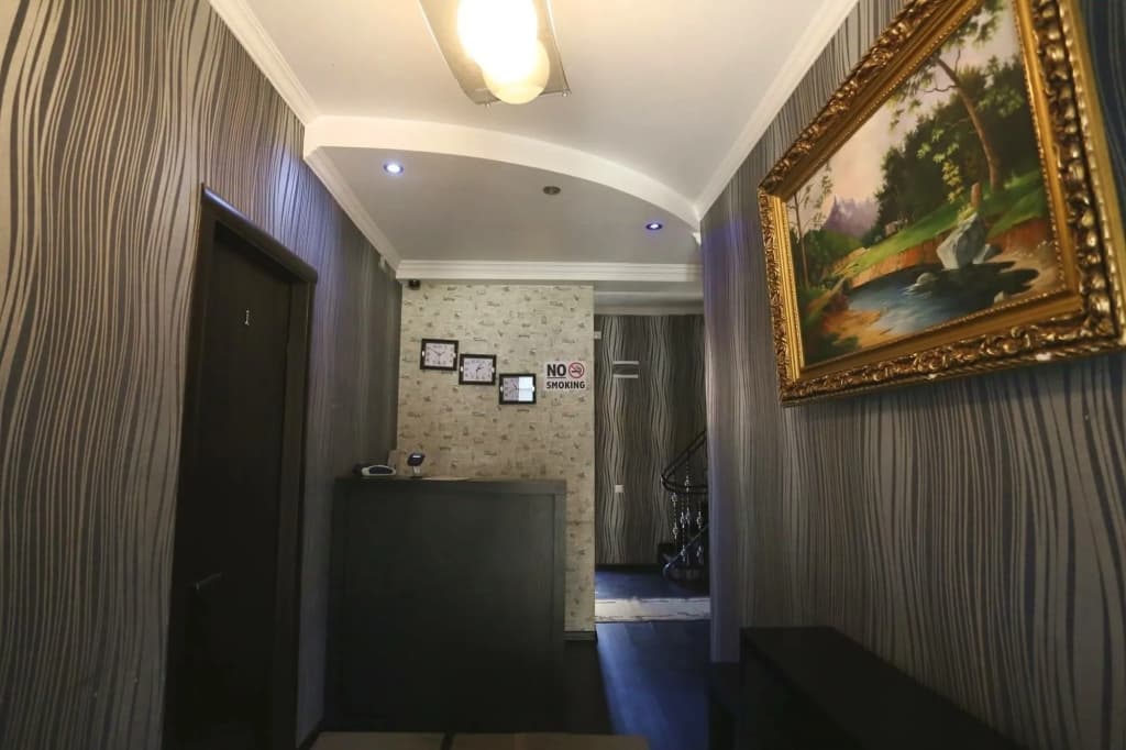 Crystal Palace Hotel - photo 9