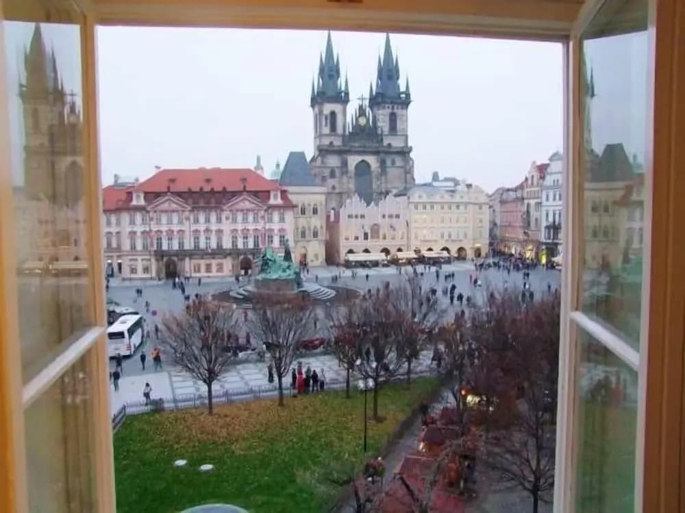 Old town square premium apartments - photo 15