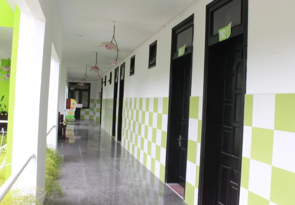 Ngoi Nha Xanh - photo 15
