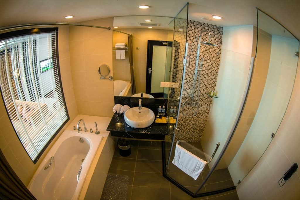 Halong Palace Hotel - photo 10