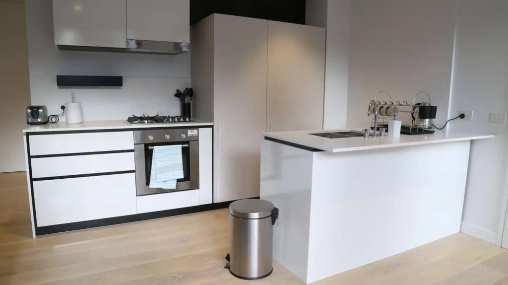 Heart of Ormond Apartment  by Ready Set Host - photo 14