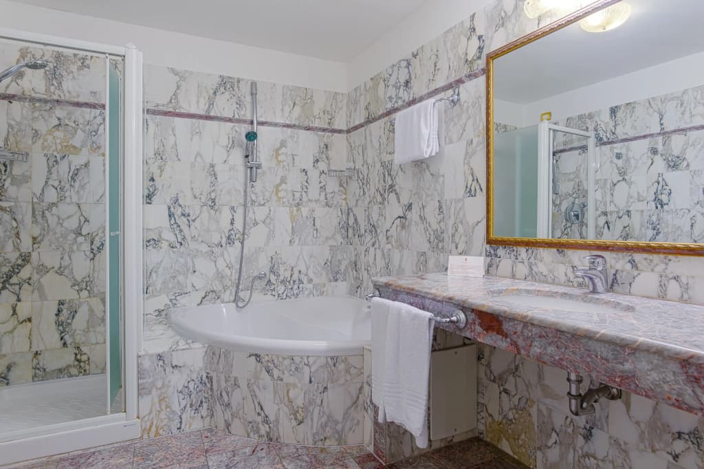 Hotel Donatello - photo 8