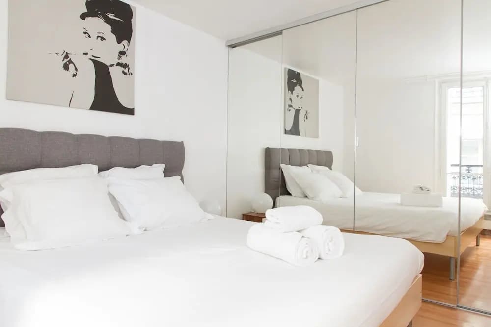 Louvre Area - Saint Honoré Apartment - photo 3