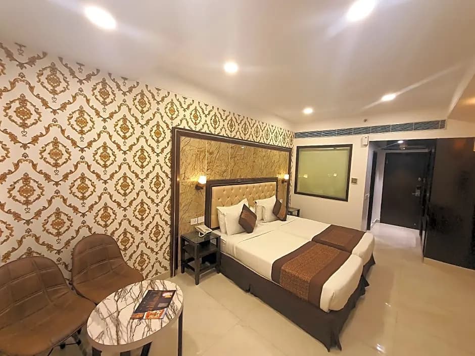 Sam Surya Hotel - photo 6