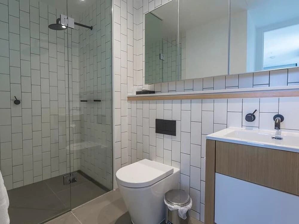 Docklands Waterfront 1006PR 2 Bed Free Wifi - photo 8