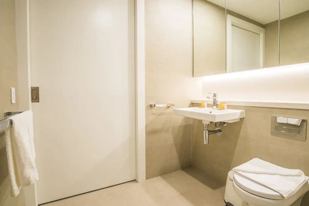 2bed1bath High-end APT at Olympic Parkviews+p - photo 8