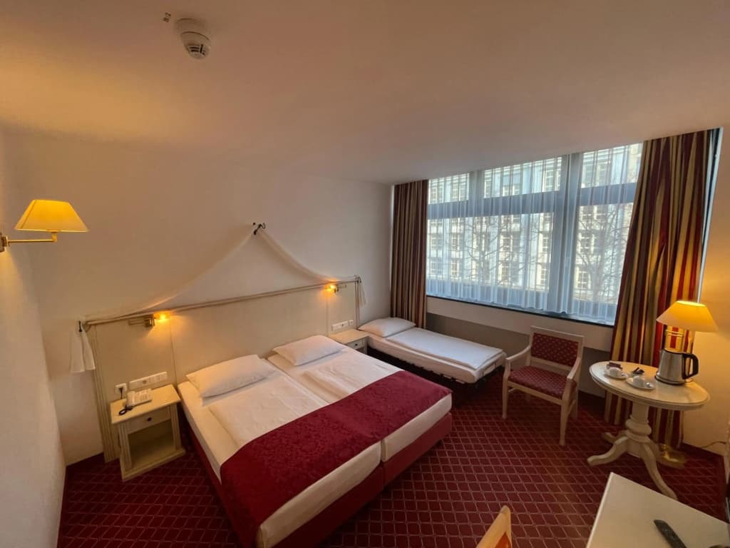 Hotel Chateau Kurfürstendamm - photo 28