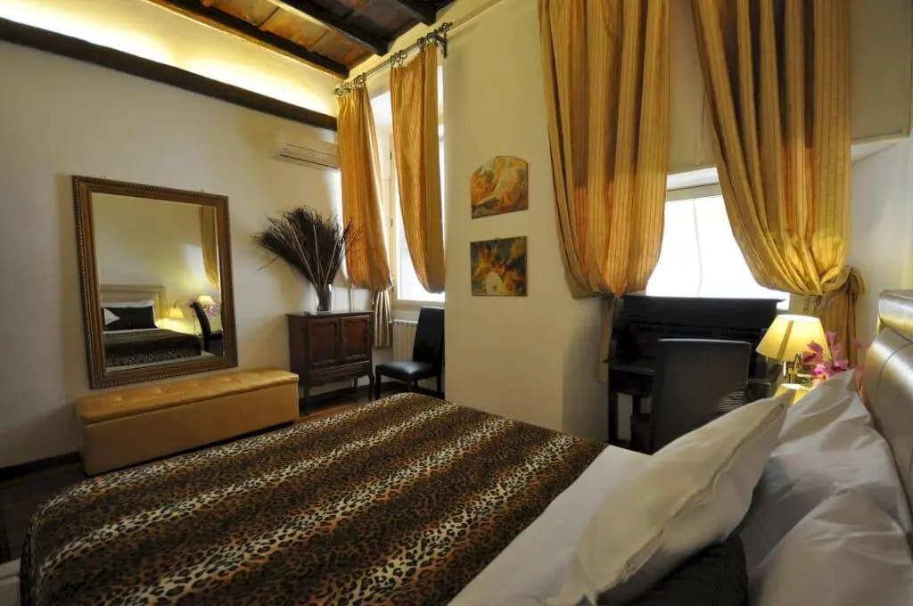 Treasurerome Spanish Steps Family 4BR - photo 5