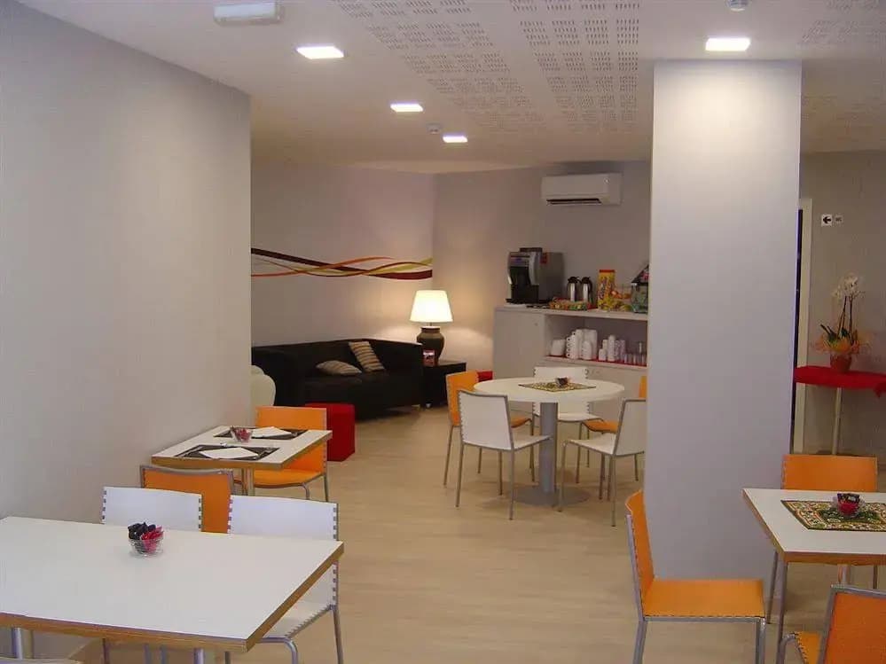 Hostal Aslyp 114 - photo 22