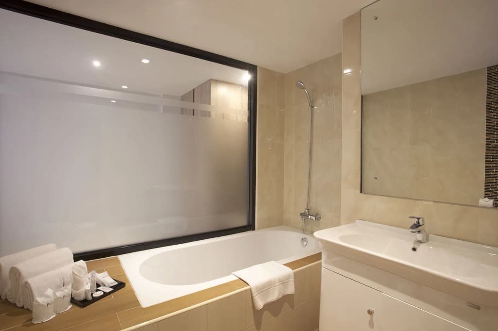 Paripas Patong Resort - photo 11