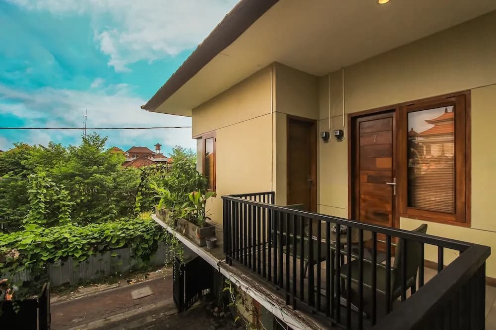 Kuta Legian Inn - photo 14