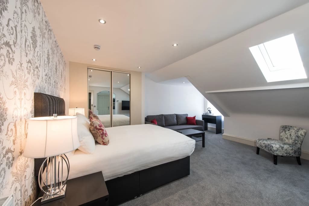 Royal Princes Suites - photo 6