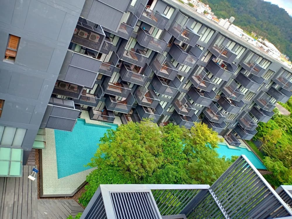 Patong Beach Luxury Condo - photo 22