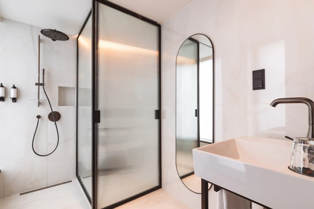 Luster Hotel - photo 36