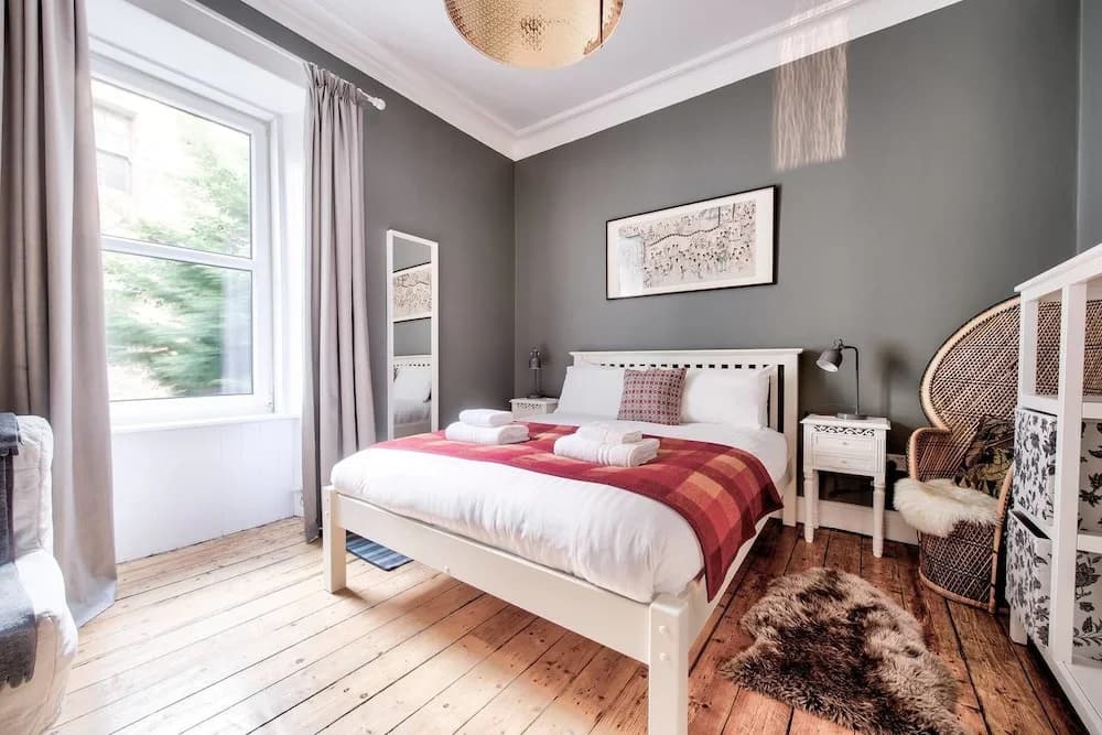 Stylishly Presented City Centre Apartment - photo 3