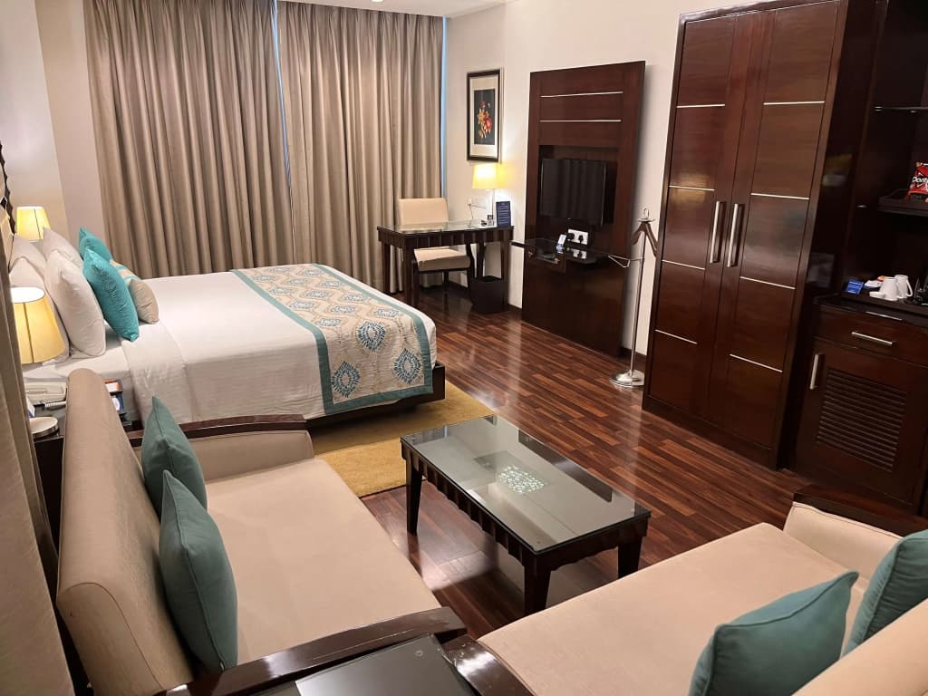 Deventure Sarovar Portico Kapashera - photo 2
