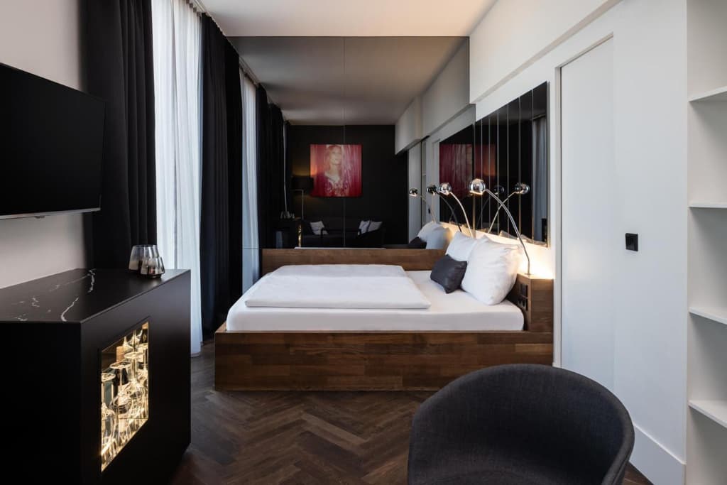 Hotel AMANO Grand Central - photo 34