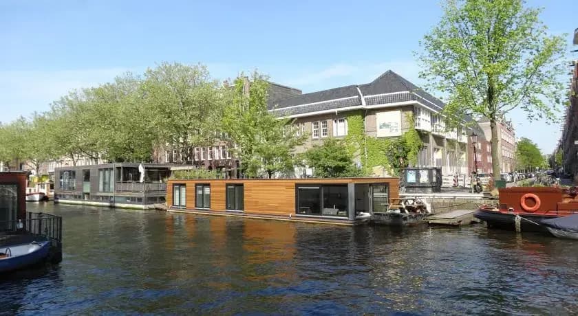 Private studio on houseboat in the centre! - photo 10