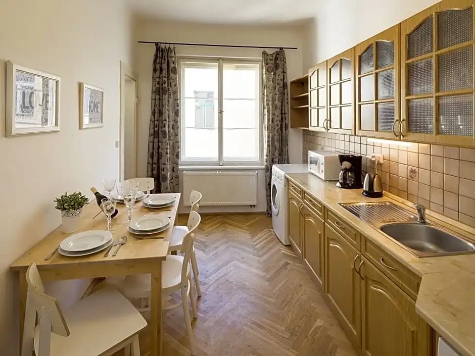 Old Town - Templova Apartments - photo 10