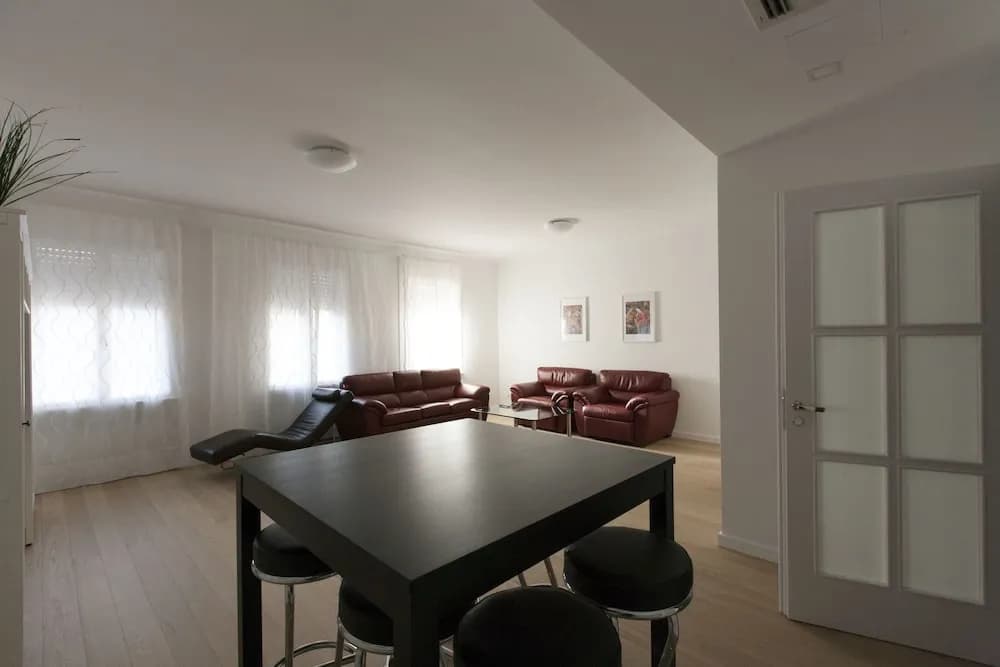 City-center apartment - photo 10