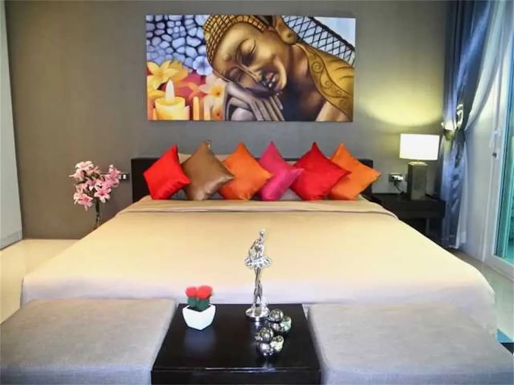 Emerald Patong Studio with Garden View - photo 3