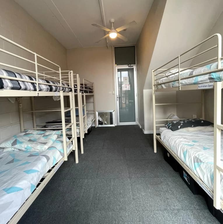 Barkly Backpackers - photo 4