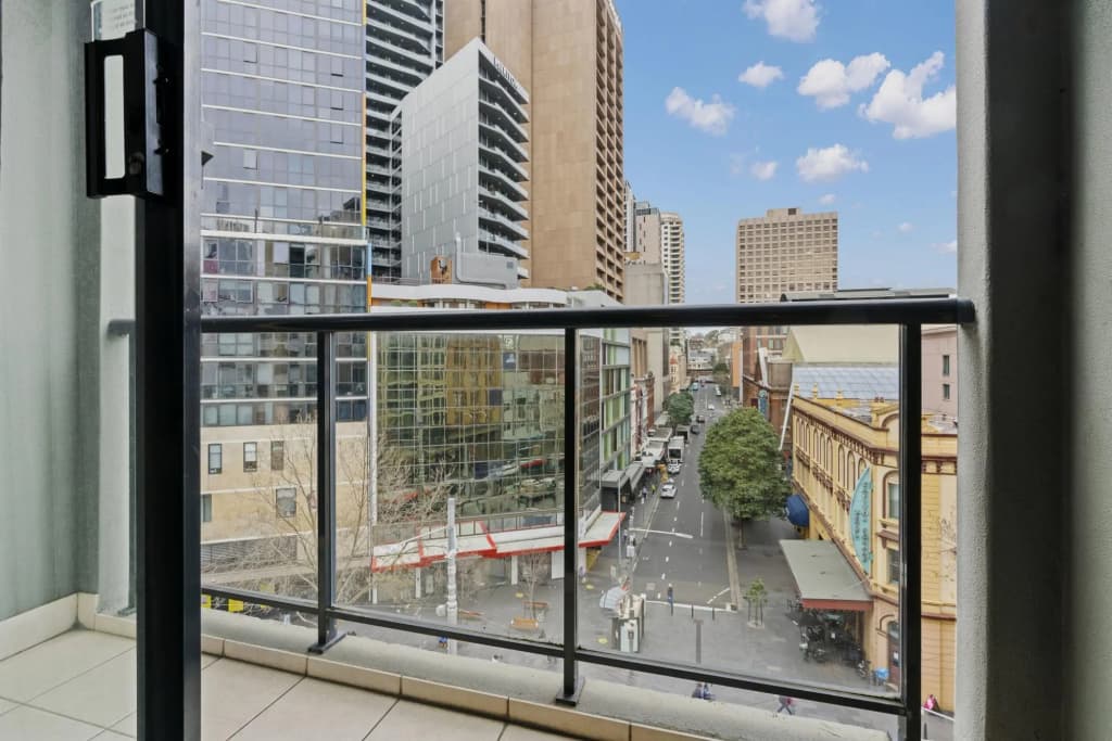 Boutique City Abode in Sydney - photo 11