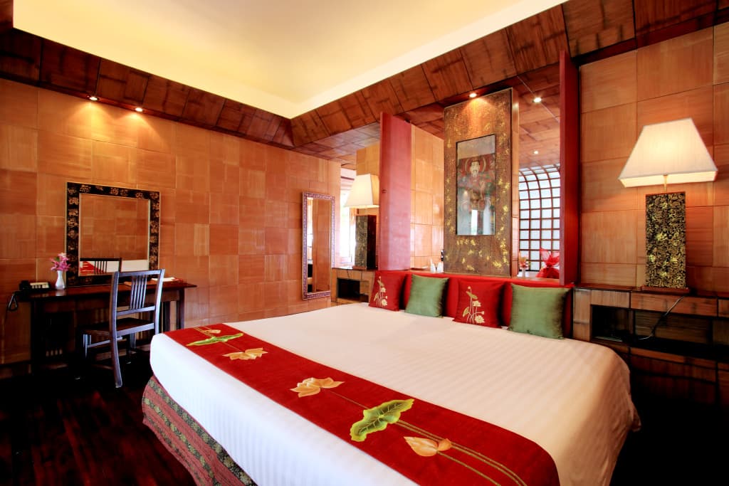 Mom Tri's Villa Royale - photo 5