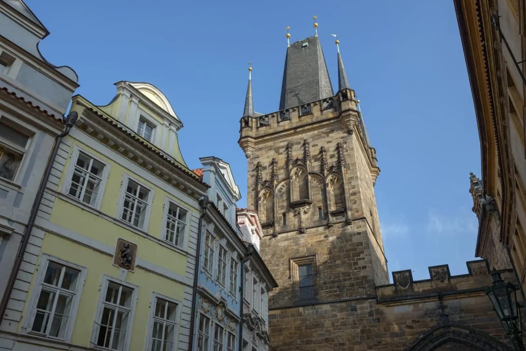 Charles Bridge Economic Hostel - photo 1