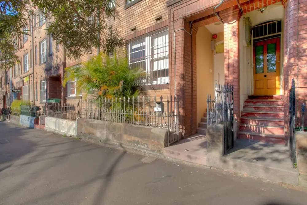 Crown Street Studios - photo 1