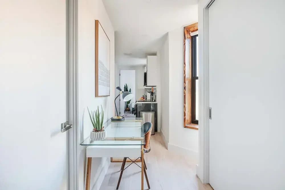 48-3fe 2BR Prime Midtown West - photo 4