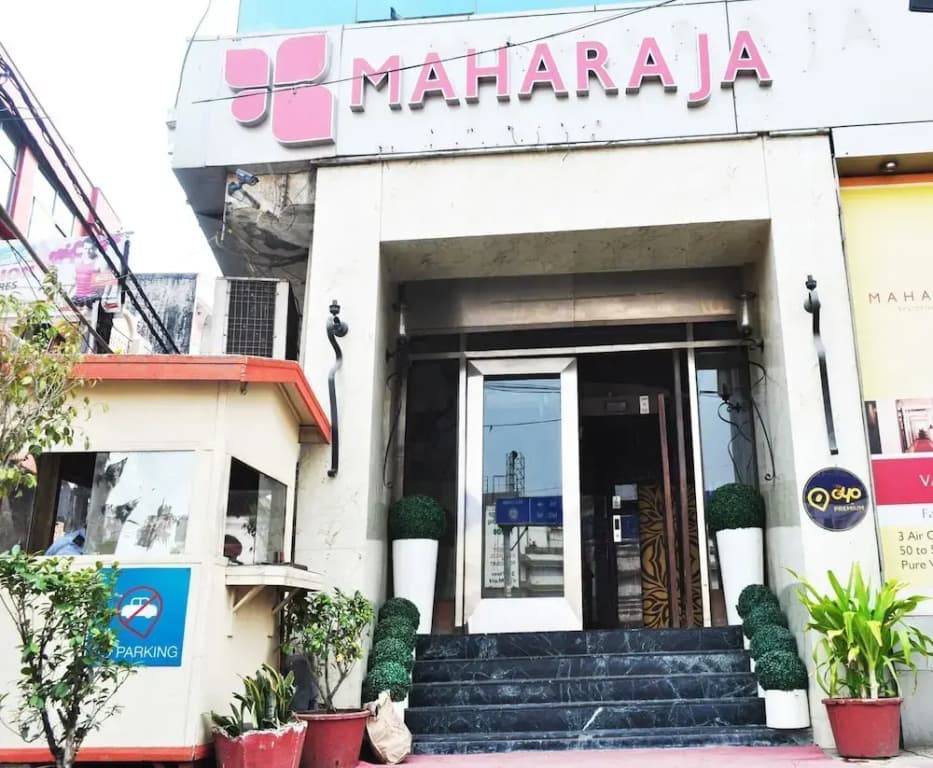 OYO 638 Hotel Maharaja Residency - photo 1