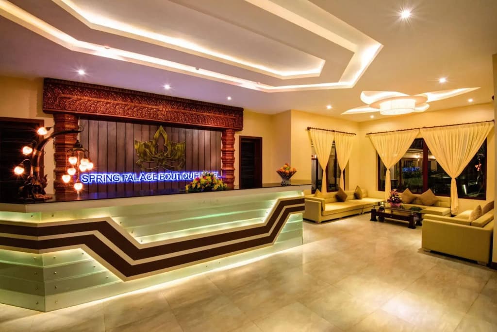 Spring Palace Resort Hotel - photo 1