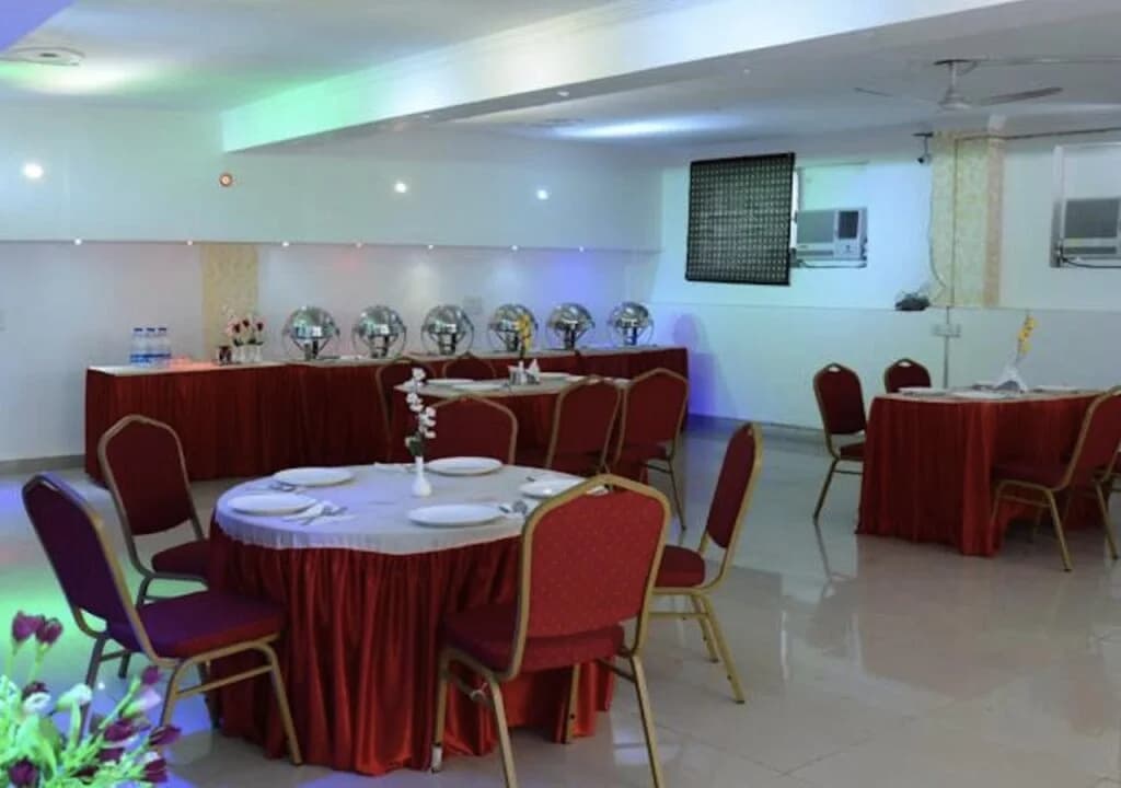 Glt Hotel Radiance - photo 8