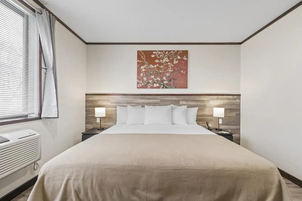 Highbridge Hotel - photo 7