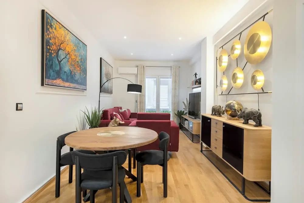 Alexandra's Unique Apartment - photo 14